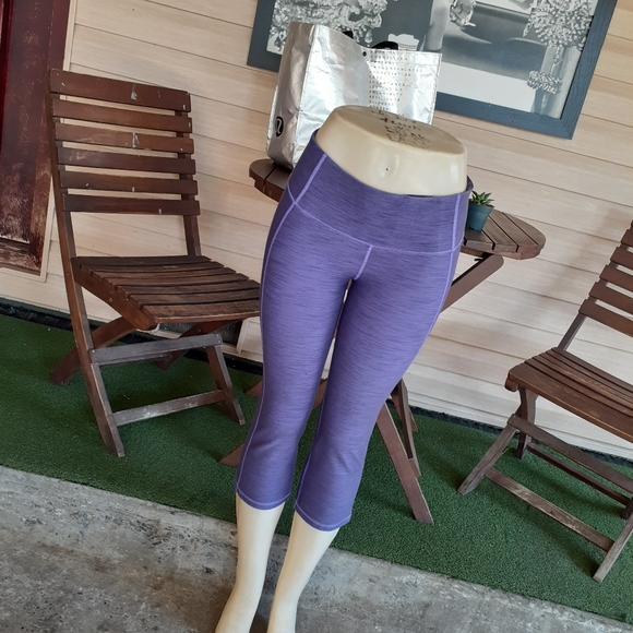 Lululemon Gather & Crow Crop Purple Leggings - Picture 1 of 8